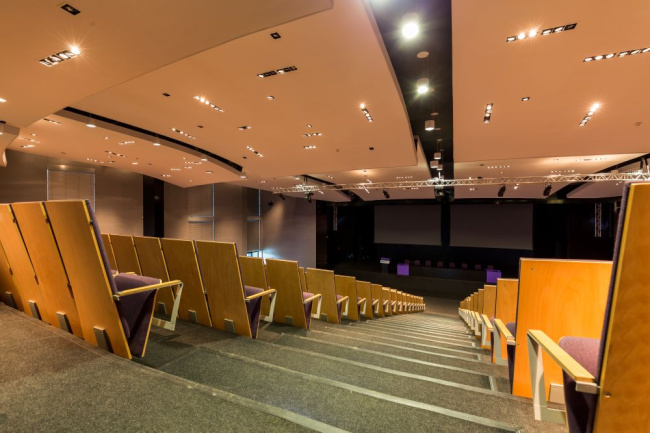 Оснащение Дома культуры с залом на 200 мест фото