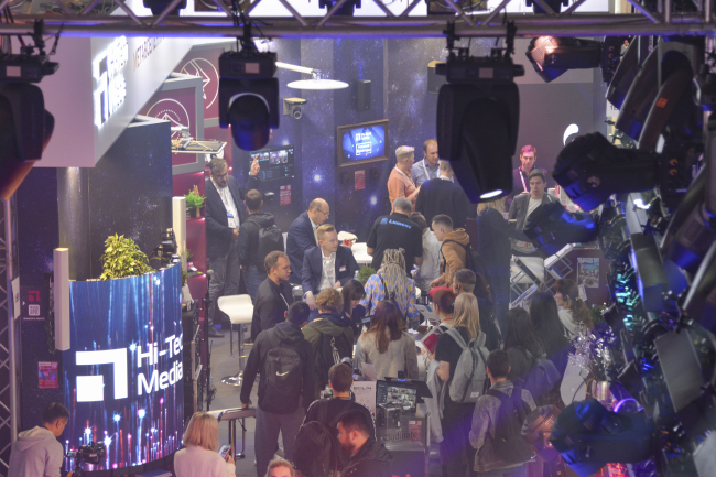 Компактные мультимедийные и световые решения от Hi-Tech Media на выставке light+audio tec , фото-21