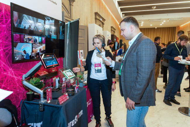 Hi-Tech Media продемонстрировала инновационные решения для видеоконференций на «Видео+Конференция 2022»_фото_07