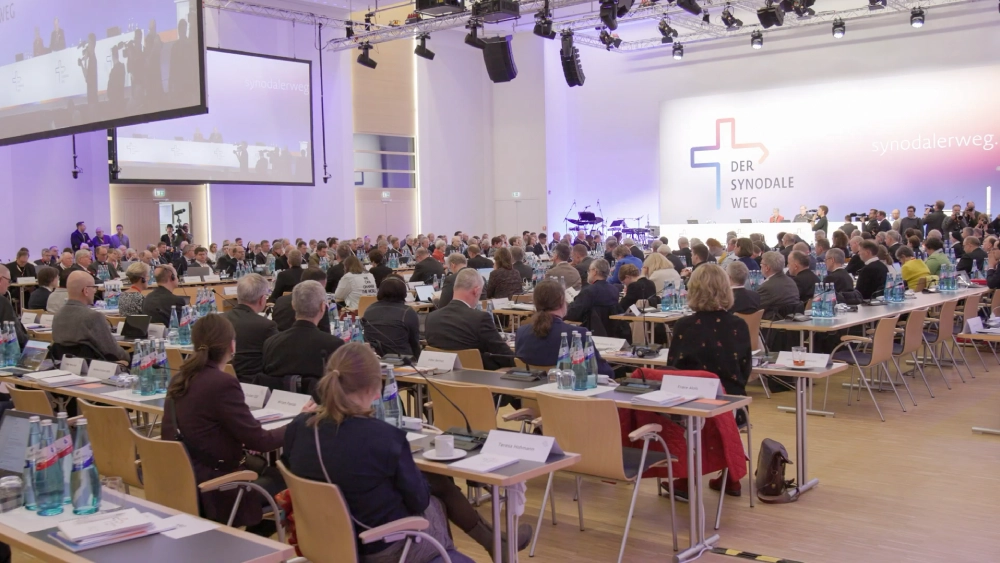 Система синхронного перевода Televic на ассамблее Синодального собрания Германии, фото-1