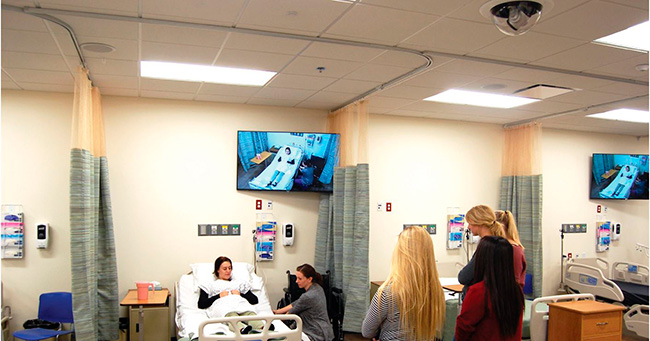 В комнатах кампуса установили по две камеры RoboSHOT 20 UHD 4K