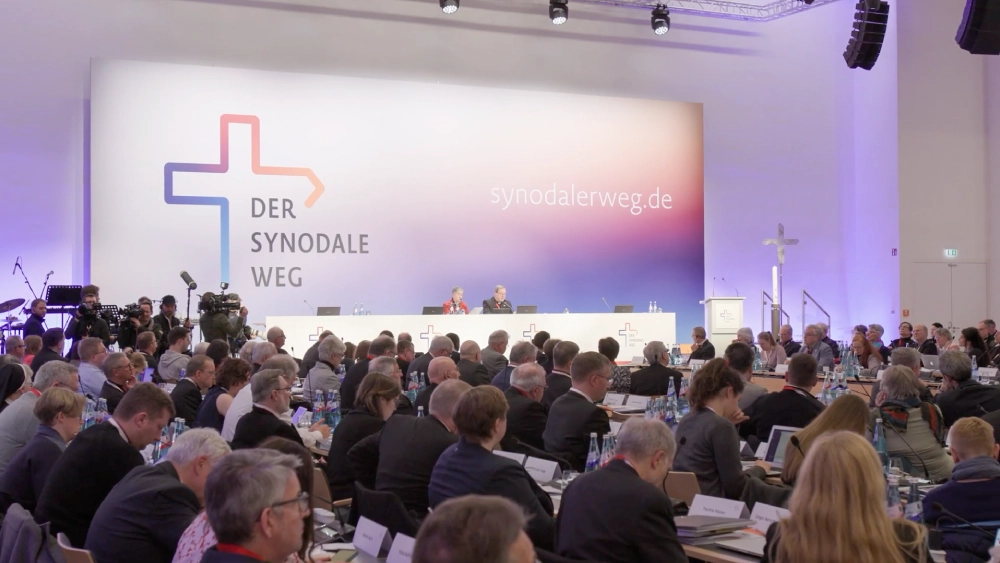 Система синхронного перевода Televic на ассамблее Синодального собрания Германии, фото-2