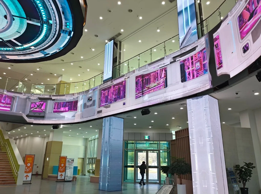 Образовательный центр будущего с дисплеями Unilumin, фото-3