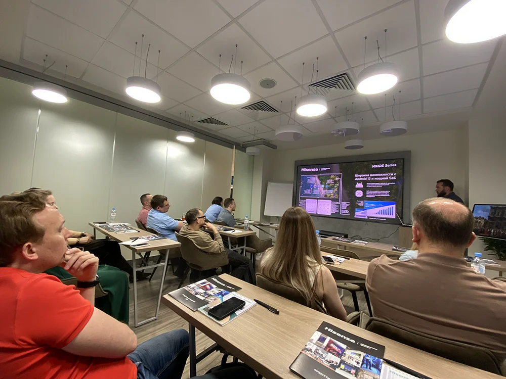 Hisense представили новые коммерческие дисплеи партнерам Hi-Tech Media, фото-3