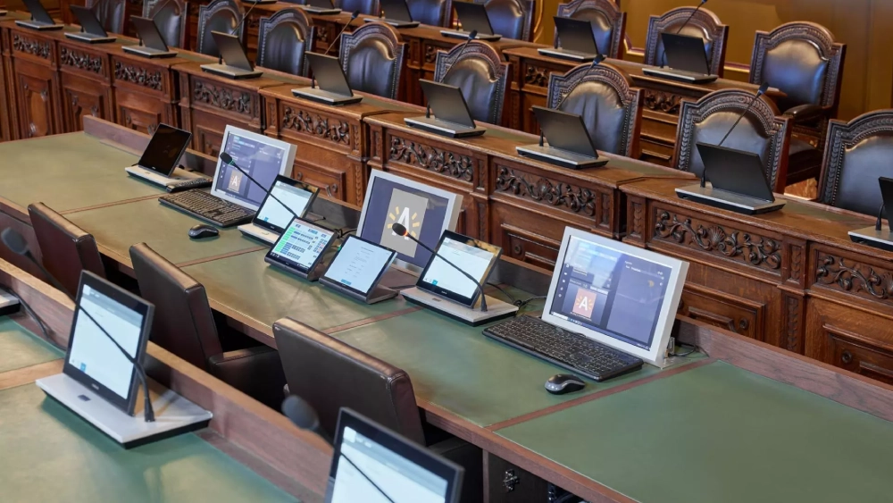 Бесшовная интеграция Televic и Crestron для конференц-залов, фото-5