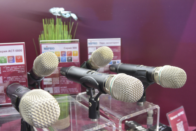 Компактные мультимедийные и световые решения от Hi-Tech Media на выставке light+audio tec , фото-36