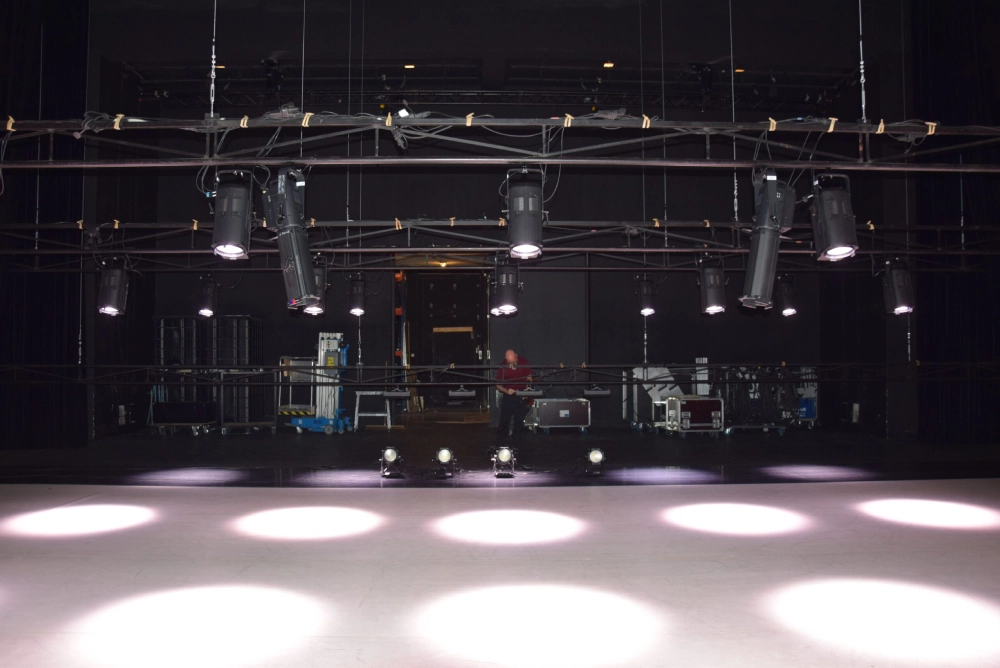 Le Dôme Théâtre переходит на полностью LED систему от CHAUVET Professional, фото-2