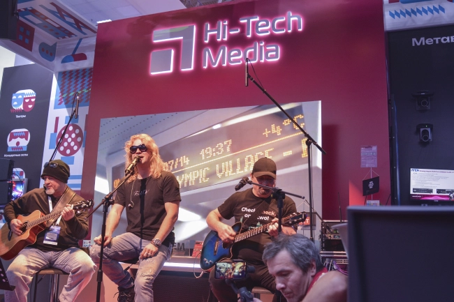 Вокальная радиосистема MIPRO , фото-1