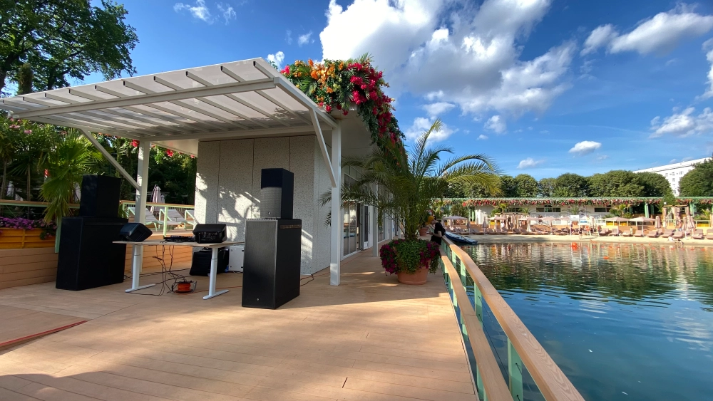 Рабочее место диджея | Хай-Тек Медиа поставщик звукового оборудования, фото-2