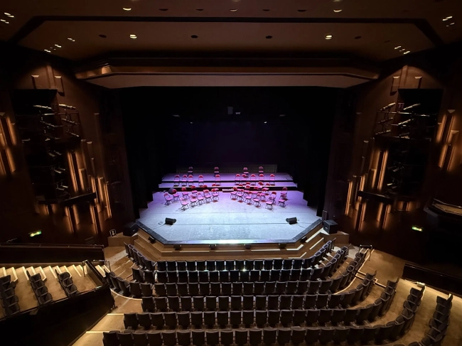 Завершение модернизации Королевского театра Плимута с EM Acoustics, фото-1