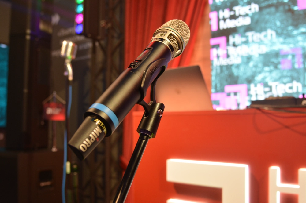 Дмитрий Малолетов покорил посетителей стенда Hi-Tech Media на выставке Light+Audio Tec, фото-7