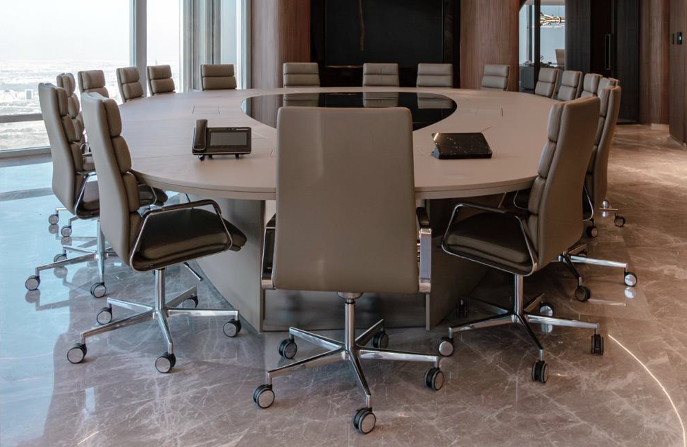 Мониторы Arthur Holm дополнили премиальный конференц-зал Бурдж-Халифы, фото-4