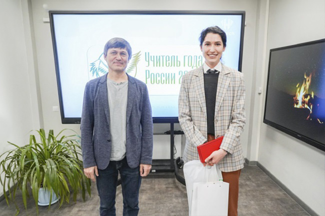 Hi-Tech Media и Lumens поддержали талантливых педагогов