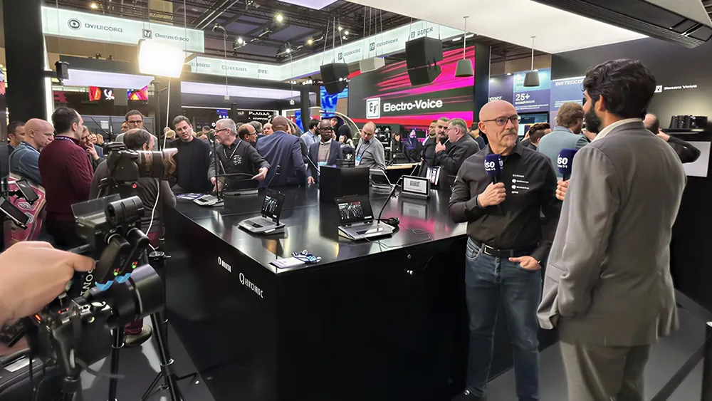 Bosch Dicentis: новые мультимедийные пульты для конференц-залов, фото-1