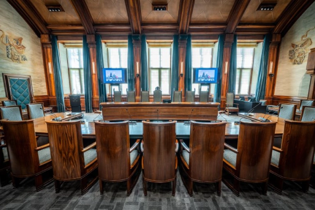 Зал заседаний муниципалитета Лейдена: современный шедевр с конференц-решением Televic, фото-4